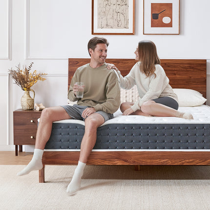 "Coolvie Feder-Matratze im Schlafzimmer-Setting,randnahe Stabilität Matratze"